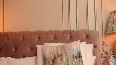 MayaVixxen online show from March 17, 5:44 am