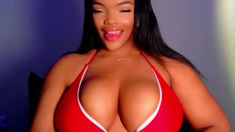 MayBabi online show from April 23, 11:39 am