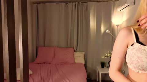 Alice online show from April 28, 4:33 pm