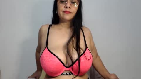 Snapshot of mayitadelicious chatting on January 18, 3:16 pm mayitadelicious online show from January 18, 3:16 pm