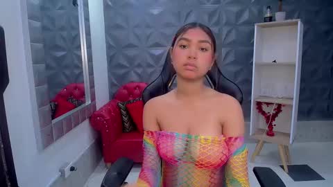 mayli_marie online show from February 8, 12:25 am