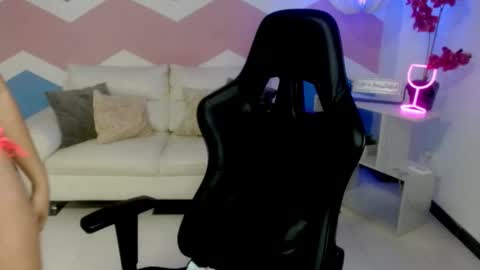 mayli_marie online show from February 4, 11:30 pm