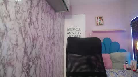 Maylin  online show from June 5, 6:52 am
