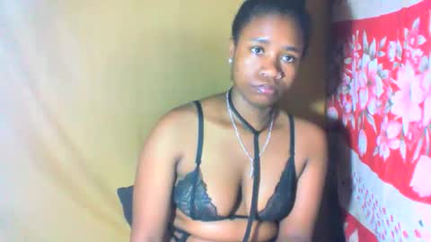 mayrah online show from October 17, 7:00 am