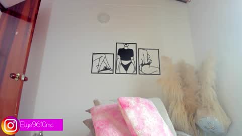 Ellie online show from March 27, 9:04 pm