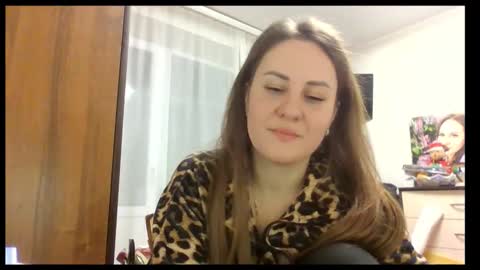 meadoweyes_ online show from January 9, 8:46 pm