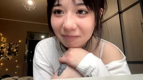 Mechelle online show from April 30, 12:43 pm