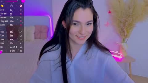 Dina online show from April 5, 8:52 pm