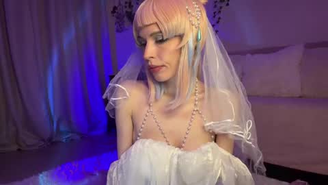 Nicole online show from April 22, 7:22 pm