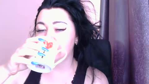 Oltereodora-lima online show from July 27, 6:10 am