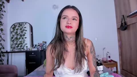 medussa13 online show from April 28, 12:20 pm