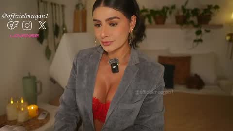 Andrea  online show from April 20, 1:25 pm