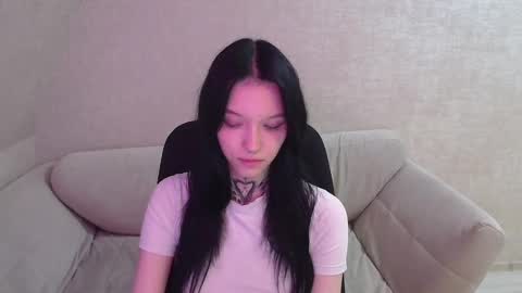 Snapshot of mefwhore chatting on February 24, 7:41 pm mefwhOre online show from February 24, 7:41 pm