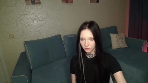 Snapshot of mefwhore chatting on October 25, 4:47 pm mefwhOre online show from October 25, 4:47 pm