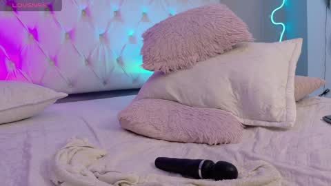 Megan  online show from March 28, 8:36 am