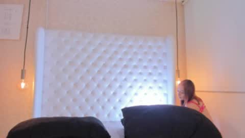 MEGAN online show from April 26, 11:02 pm