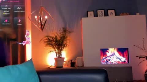    online show from April 26, 3:15 am