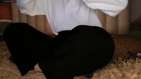     online show from January 15, 12:44 pm