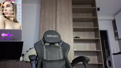 Megan online show from February 13, 5:42 am