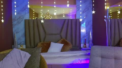 megan_saint online show from April 22, 2:25 pm