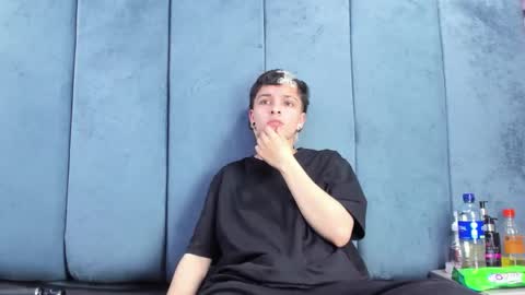 megan_thompsonn_ online show from April 26, 2:42 am