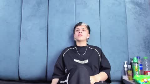 megan_thompsonn_ online show from April 24, 2:36 am