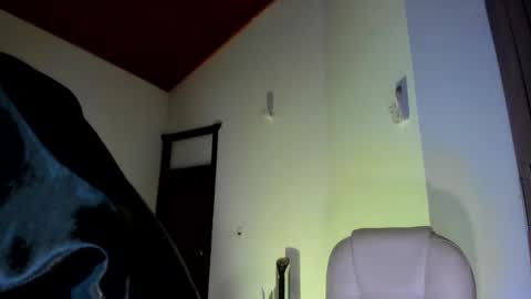 Snapshot of megandupont chatting on February 9, 2:17 am Megan M online show from February 9, 2:17 am