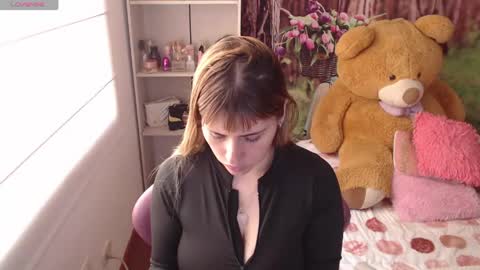 MEGAN online show from April 22, 6:38 pm