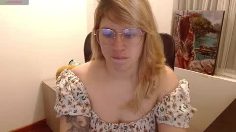 Snapshot of meganlk chatting on February 24, 12:14 pm MEGAN online show from February 24, 12:14 pm
