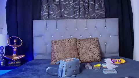 meggan online show from November 12, 4:32 am