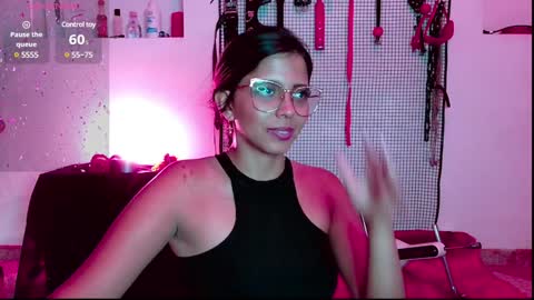 Snapshot of meggan_greey chatting on January 9, 8:44 pm Your best slave online show from January 9, 8:44 pm