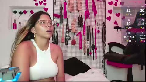 Snapshot of meggan_greey chatting on March 6, 1:37 am Your best slave online show from March 6, 1:37 am