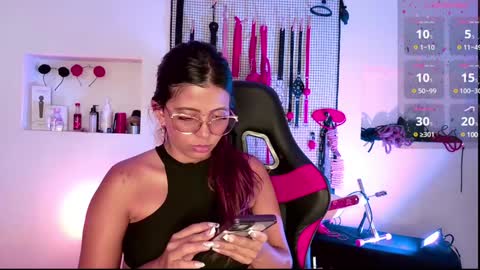 Snapshot of meggan_greey chatting on January 23, 7:29 pm Your best slave online show from January 23, 7:29 pm