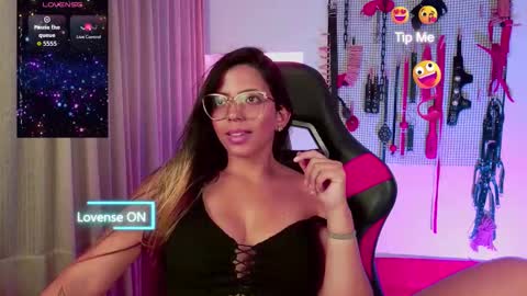 Snapshot of meggan_greey chatting on October 14, 1:57 pm Your best slave online show from October 14, 1:57 pm