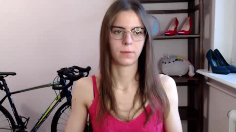 Megi online show from December 14, 7:36 am