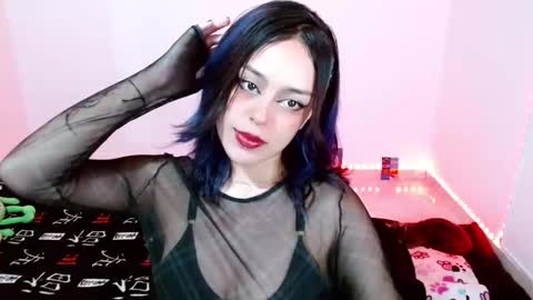 Snapshot of mei04_ chatting on September 18, 12:09 am Melissa online show from September 18, 12:09 am