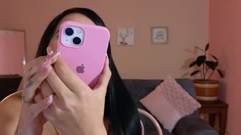 Snapshot of mei_naughtycat chatting on September 10, 12:49 pm Mei online show from September 10, 12:49 pm