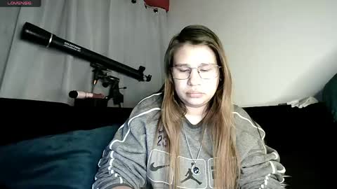 mei chang online show from April 19, 7:19 am