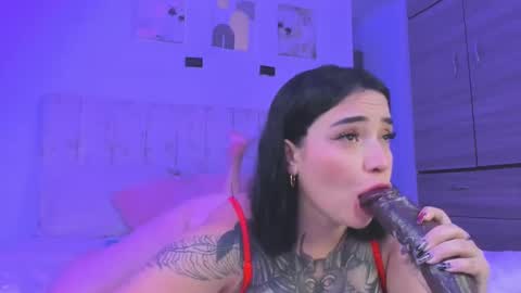 Snapshot of meily_oficial chatting on September 23, 1:15 am IG soymeily oficial online show from September 23, 1:15 am