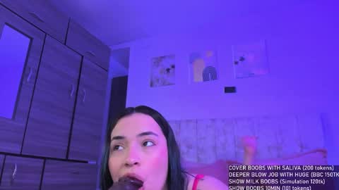 Snapshot of meily_oficial chatting on September 13, 11:35 pm IG soymeily oficial online show from September 13, 11:35 pm