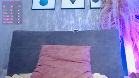 Snapshot of meily_soon chatting on February 1, 7:13 pm meily_soon online show from February 1, 7:13 pm