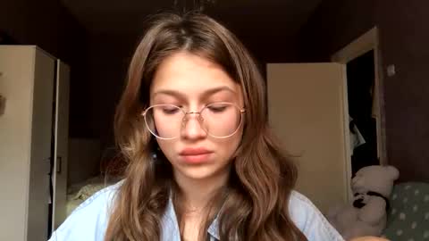 Mekyy online show from September 24, 1:32 pm