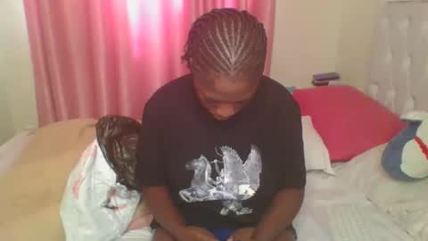 pretty online show from January 13, 7:36 am