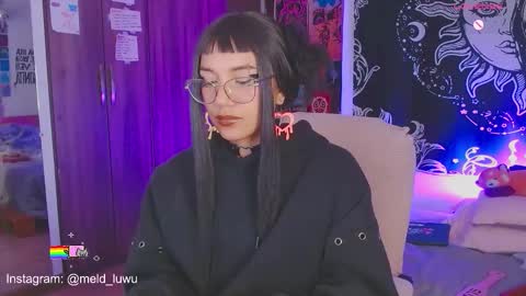 Melissa  -  -  Please help me to reach 100 thumbs up online show from November 13, 1:04 am