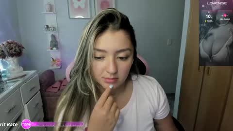 Melaany  online show from April 26, 12:52 am