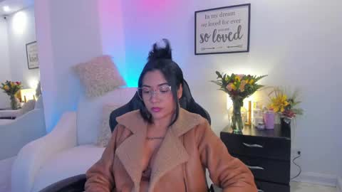 melan_owen online show from June 7, 10:55 am