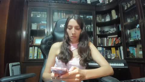 Snapshot of melanie1717 chatting on January 11, 10:18 pm Melanie Independent model online show from January 11, 10:18 pm
