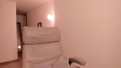 Melanie online show from December 16, 1:11 am