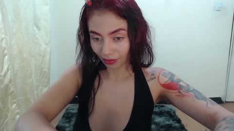 Melanie roux  online show from January 29, 6:17 pm