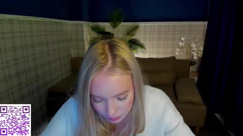 Snapshot of melanie_ryer chatting on September 28, 6:42 am Melanie online show from September 28, 6:42 am